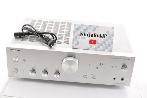 Amplificatore stereo integrato